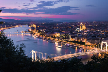Budapest by night - 484686783