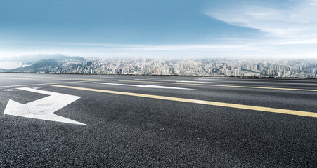 Fototapeta premium Freeway skyline and financial district modern buildings