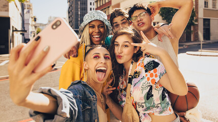 Vibrant selfies - Powered by Adobe