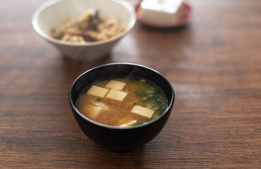 寒い日の豆腐の味噌汁