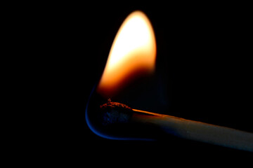 Phosphorus flames with wood phosphorus