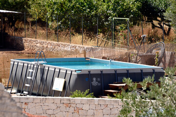 piscine hors sol - 484701534
