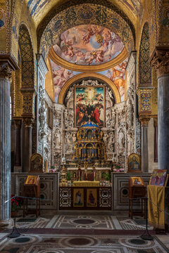 L'interno della chiesa di Santa Maria dell'Ammiraglio, citt&agrave; di Palermo IT	