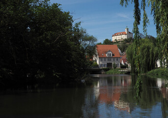 Fototapeta na wymiar Vaihingen/Enz, Enz mit Schloss Kaltenstein