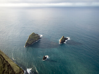 islands in the ocean © darksideofpink