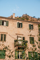 Fototapeta na wymiar Beautiful cottage in Kotor old town