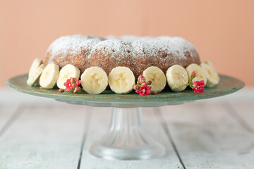Banana cake 
