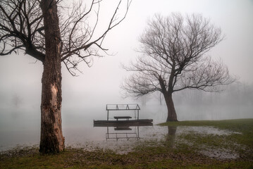 Fototapeta na wymiar Mist on the river