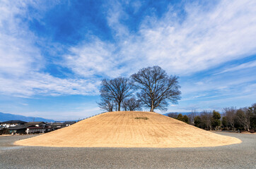 山梨県甲府 丸山塚古墳