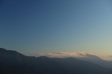 Fototapeta premium sunset in the mountains