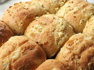 garlic and cream cheese bun