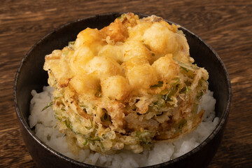 小柱かき揚げ丼
