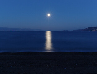 Fototapeta premium Moon over Corinthian sea