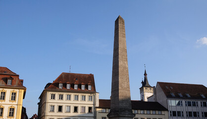 Obeliskbrunnen  in Würzburg