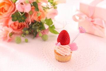 Valentine cupcakes with white chocolate and strawberry cream with strawberry 
Valentine bouquet of...