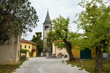 Fototapeta na wymiar Church in Skocjan village near Matavun in Littoral region of Slovenia