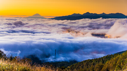 雲海と富士山