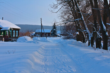 Fototapeta na wymiar Rural landscapes in Russia in winter