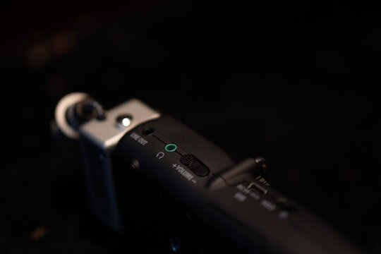 close up of an plug of a recorder