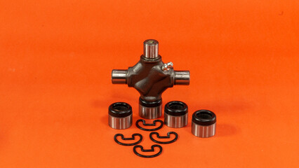 CRUCETAS DE CARDAN  permiten transmitir el movimiento de rotación entre dos ejes geométricos no...