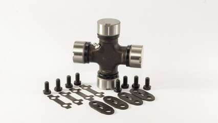 CRUCETAS DE CARDAN  permiten transmitir el movimiento de rotación entre dos ejes geométricos no coincidentes.