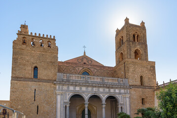 Fototapeta na wymiar Front facade of the Monreale Cathedral on Sicily