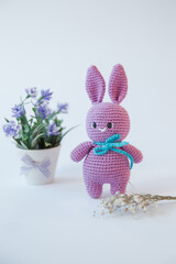 purple easter rabbit - 484992910