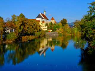 Fototapeta na wymiar ドイツの街並み、河沿いの風景
