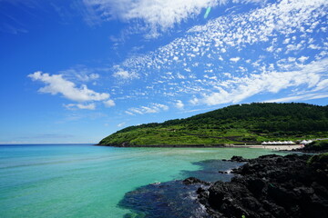 fascinating seascape with charming clouds