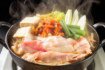 豚キムチ鍋のイメージ
