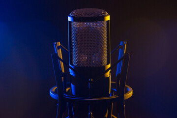 Recording studio microphone 16/18 blue yellow