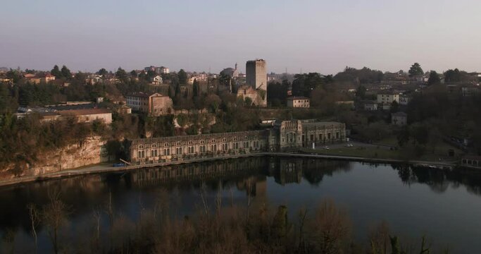 Approaching Taccagni hydroelectric power plant in Trezzo sull&rsquo;Adda
