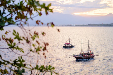 Obraz premium Beautiful landscape with sea bay, mountains and ship. Antalya, Turkey.