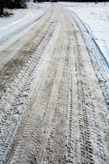 Difficult conditions on snowy road.