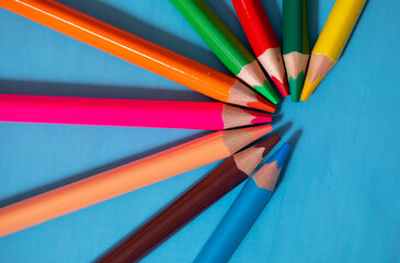 color pencils 