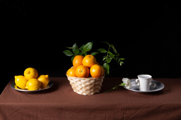 limon naranja y vaso