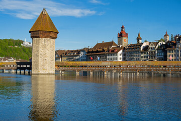 Wasserturm mit Kapellbrücke, Luzern, Schweiz