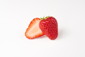苺を白背景で