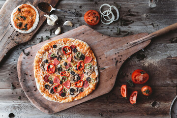 pizza, one piece pizza, dark backround pizza