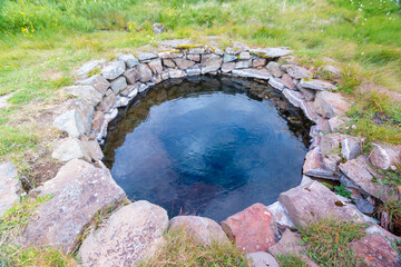 Natural hot spring Iceland - Round pool