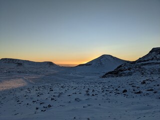 Fototapeta na wymiar Winter dusk landscape