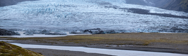 Glacier tongue slides from Vatnajökull icecap or Vatna Glacier near subglacial Öræfajökull...
