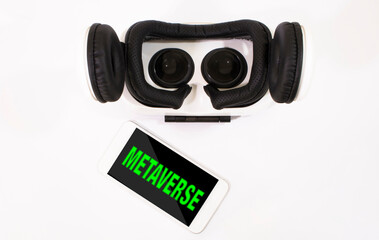 Metaverse written in portuguese in Virtual reality helmet isolated on white background. Modern Metaverse image.