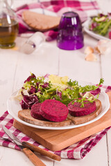Beetroot veggie burger.