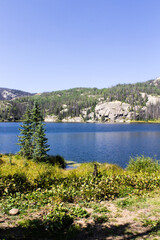 Fototapeta na wymiar Granite Lake Colorado Wilderness Scene