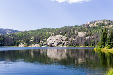 Fototapeta na wymiar Granite Lake Colorado Wilderness Scene