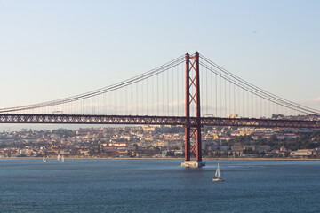 Ponte 25 de Abril 