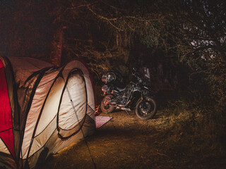 Fototapeta na wymiar Camping at the woods