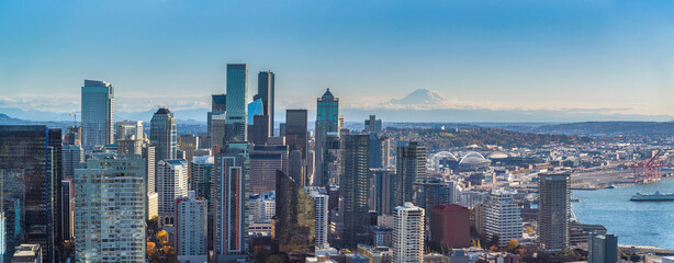 Fototapeta na wymiar Cityscape view from the Space Needle at Tacoma, Washington, United States