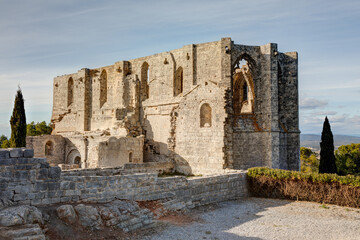 Fototapeta na wymiar Abbaye Saint Félix de Montceau à Gigean dans le département de l'Hérault en région Occitanie - France